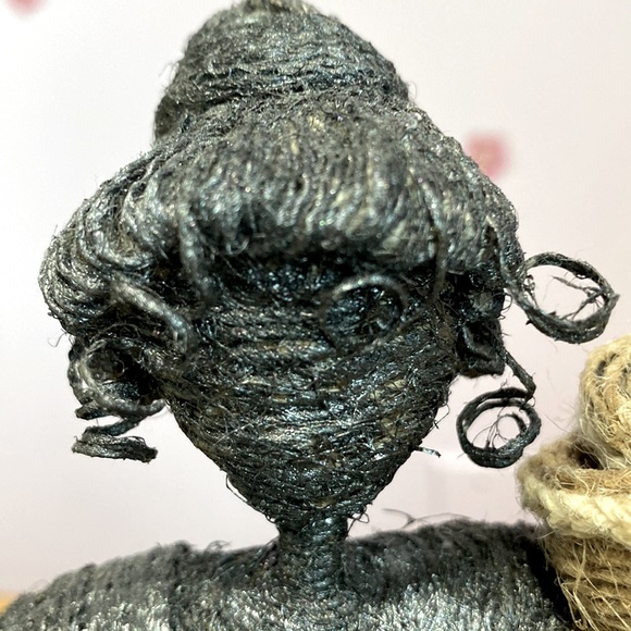 Handcrafted Indian Women Made of Plastic Bottle & Newspaper w/ Baskets & Chopper - Picture 13 of 13